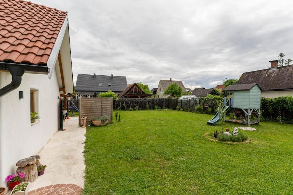 Idyllic Holiday Home - Relaxation Place ライプニッツ エクステリア 写真