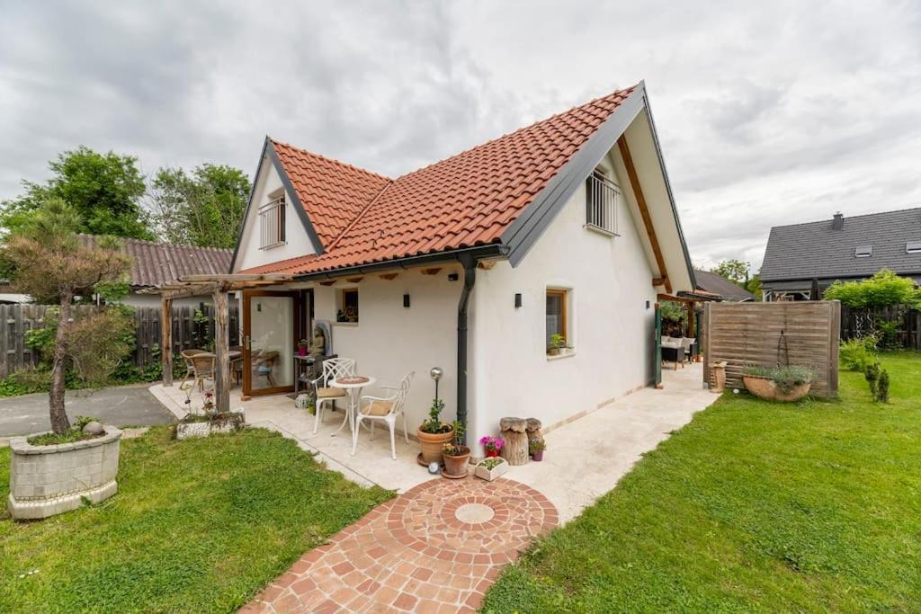 Idyllic Holiday Home - Relaxation Place ライプニッツ エクステリア 写真